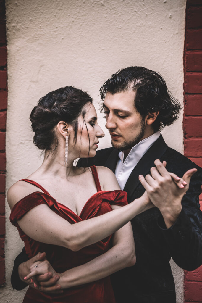 Dimitris-Mariana-Los-Biskas-elegance-tango-couple